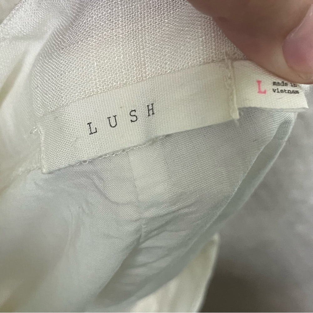 LUSH Womens High Rise Shorts Ivory Rayon Linen Blend Large Like New Pockets - Picture 6 of 8